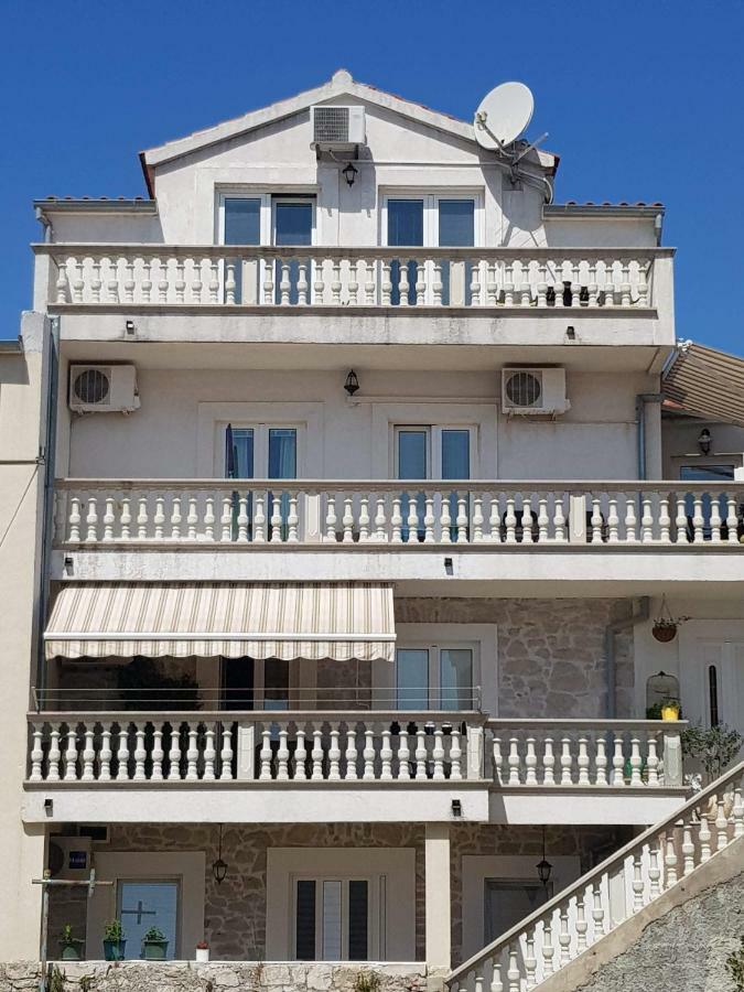 Apartments Goga Vodice Exterior photo